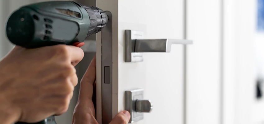 Locksmith For Lock Replacement Near Me in Rio Linda, CA