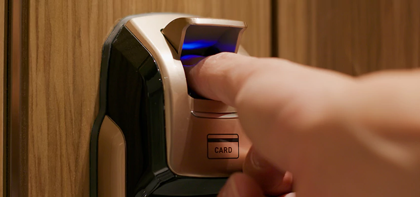 Fingerprint Door Locks Replacement in Rio Linda, CA